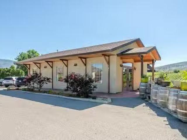 5381 97 Highway, Oliver, BC, V0H 1T1 hobby farm for sale Li.