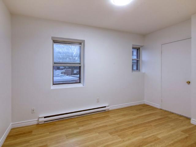 539 Prince Arthur west