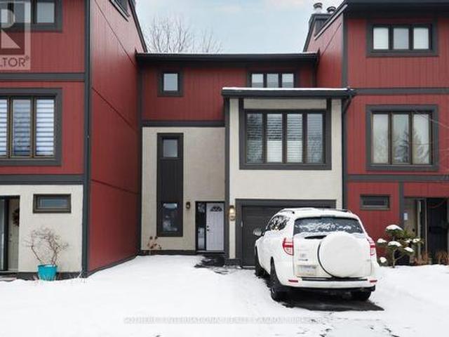57 280 Mcclellan Road, Ottawa, ON, K2H 8P8 townhouse for sale | Listing ID X11971 | Royal LePage