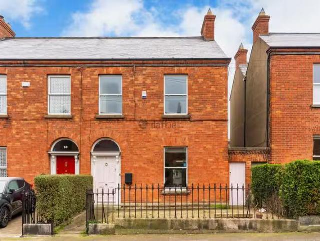 57 Beechwood Avenue Upper, Ranelagh, Dublin 6 is for rent