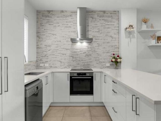5/7 Cindy Place, Pakuranga, Manukau City