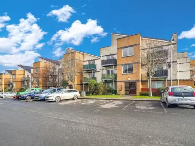 57 Deerpark Close, D24FR94, Kiltipper, Dublin 24 is for sale
