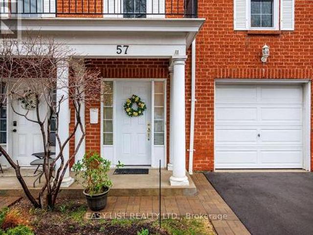 57 Stornwood Court, Brampton, ON, L6W 4J1 townhouse for sale | Listing ID W13479 | Royal LePage