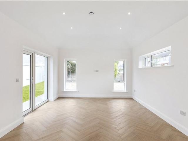 57A Meadowvale, Blackrock, Co. Dublin Lisney Sotheby's International Realty Blackrock 4918 MyHome. Ie Residential