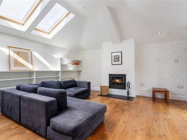 540,000 | 22 Cannon Mews West, Beggar's Bush, Ballsbridge, Dublin 4 Sherry FitzGerald Ballsbridge 5023 MyHome. Ie Residential
