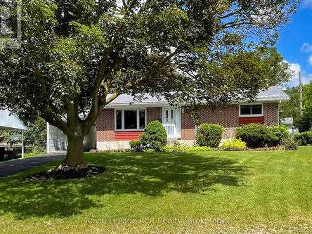 541 18Th Avenue, Hanover, ON, N4N 3B2 house for sale | Listing ID X13443 | Royal LePage