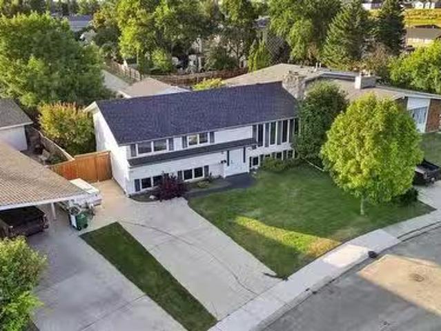 541 Guelph Crescent, Saskatoon, SK, S7H 4R3 house for sale.