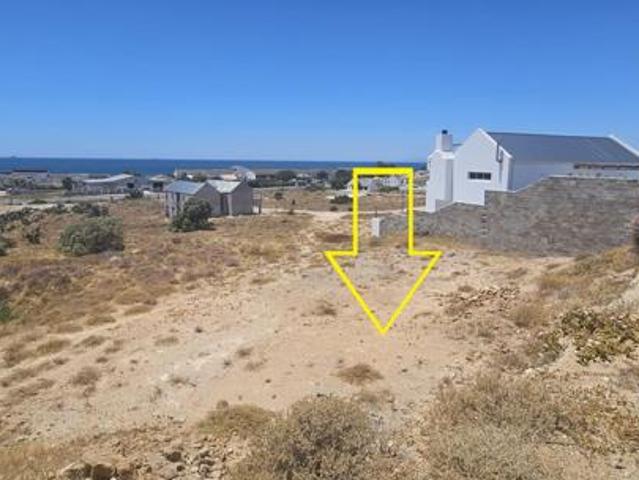 541 m² Land available in Da Gama Bay