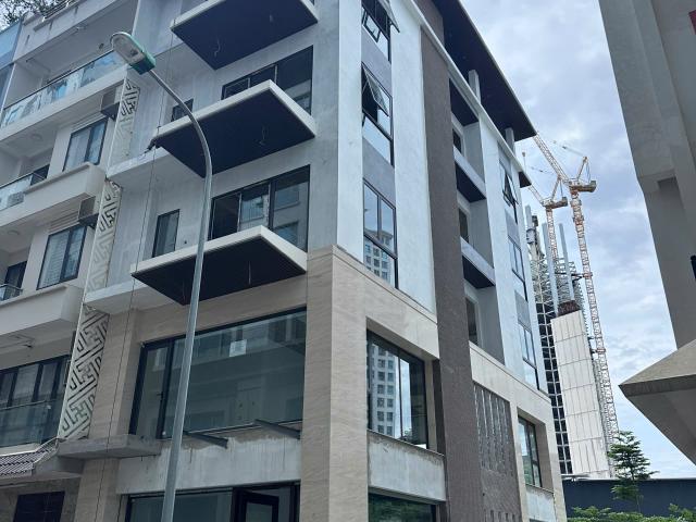 542m² chỉ 85 triệu/tháng – khó tìm tòa vp nào tốt hơn trong ciputra tây hồ