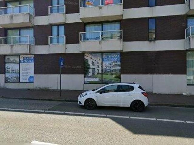 800 m2 office space for rent in De Panne