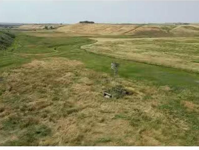 543, Rural Foothills County, AB, T1V 1M6 vacant land for sal.