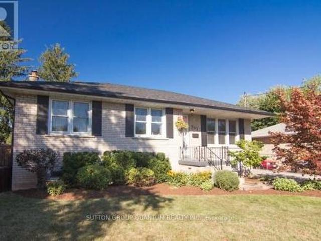 543 Taplow Crescent, Oakville, ON, L6L 4V9 house for sale | Listing ID W12070 | Royal LePage
