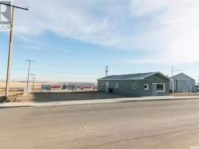 544 Atlantic Avenue, Kerrobert, SK, S0L 1R0 commercial for s.