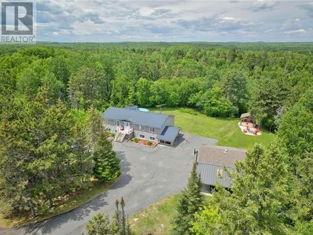 544 Black Lake Road Drive, Lively, ON, P3Y 1H8 house for sale | Listing ID 2128 | Royal LePage