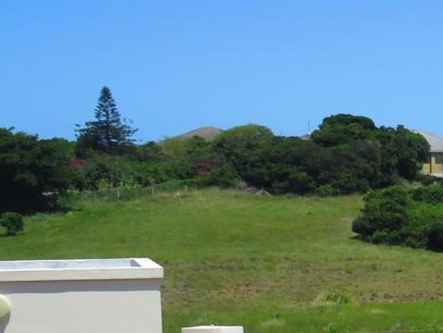 544 m² Land available in West Bank