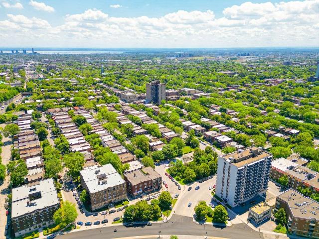 5455 Rue de Terrebonne 2 Bedroom Apartment for Rent at 5455 New Horizon Appartements, Montréal, QC H4A 3R5 Norte Dame De Gráce