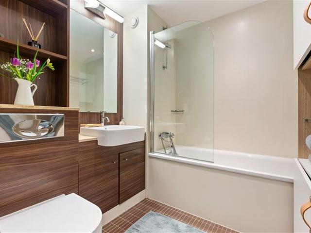 545,000 | 121 Wyckham Point, Dundrum, Dublin 16 Sherry FitzGerald Dundrum 5003 MyHome. Ie Residential