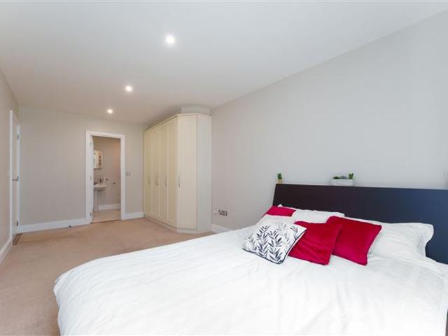 545,000 | 2 Kelston Hall, Foxrock, Dublin 18 Conerney Estate Agents 5007 MyHome. Ie Residential