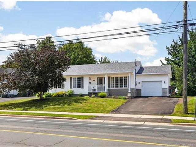 545 Centrale St, Dieppe, NB, E1A 6V7 house for sale | Listing ID NB143414 | Royal LePage