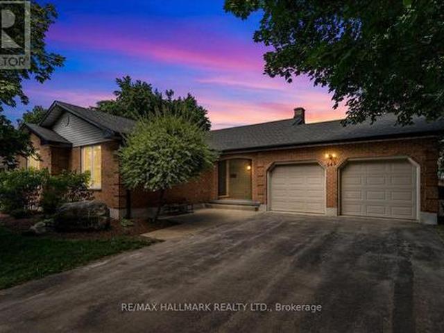 545 St George Street E, Centre Wellington, ON, N1M 1L1 house for sale | Listing ID X13589 | Royal LePage
