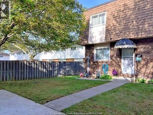 5468 Lassaline Avenue, Windsor, ON, N8T 1A9 townhouse for lease | Listing ID 26016 | Royal LePage