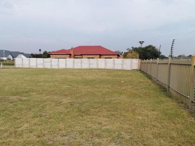 546 m² Land available in Brits Central