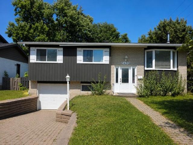 5490 Av. Bienville, Brossard, QC, J4Z 1V6 house for lease | Listing ID 21931 | Royal LePage