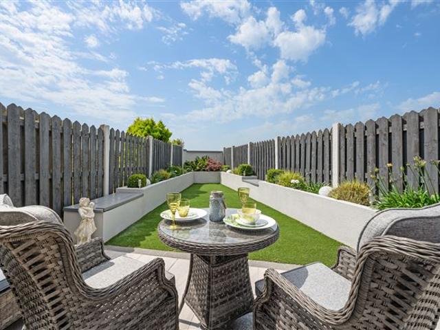 549,000 | 16 The Woods, Glounthaune, Cork Dan Howard & Co Ltd 5023 MyHome. Ie Residential