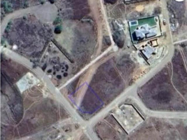 549 m² Land available in Everglades Estate