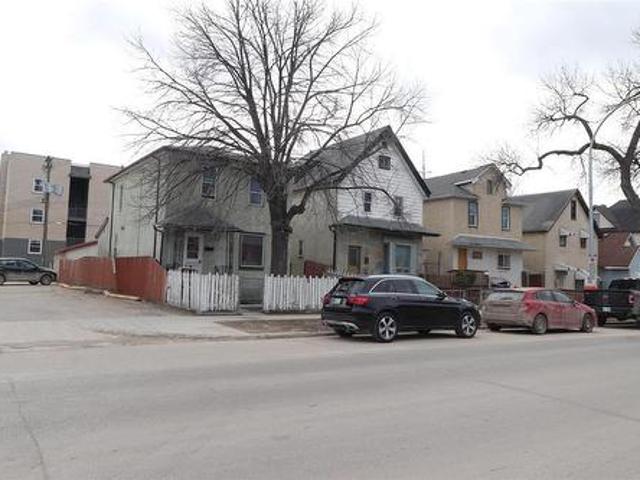 549 Maryland Street, Winnipeg, MB, R3G 1M4 investment for sale | Listing ID 202608 | Royal LePage