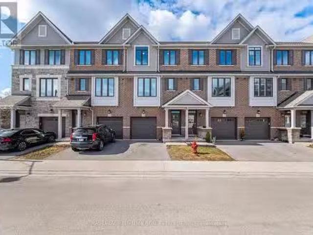 54 288 Glover Road, Hamilton, ON, L8E 5H6 townhouse for sa.