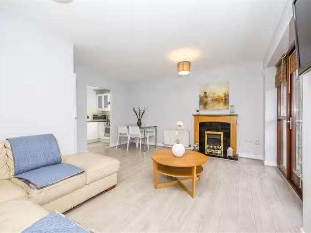 54 Temple Gardens, Santry, Dublin 9, D09 H9W2