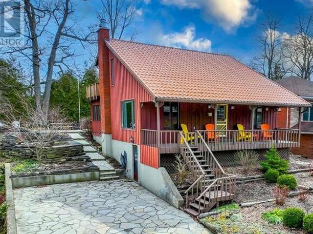 54 WARWICK Avenue Grand Bend Ontario
