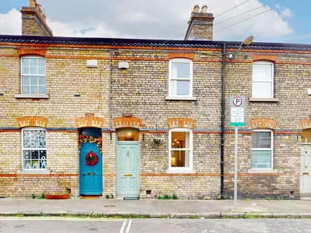54 Carnew St, Stoneybatter, Dublin 7, D07E1R8 is for sale
