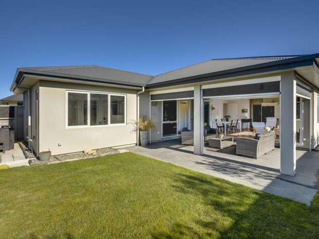 54 Eriksen Road, Te Awa, Napier City