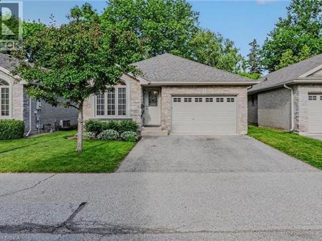 54 Glenwood Drive Unit# 3, Brantford, ON, N3S 3G6 condo for sale | Listing ID 40838 | Royal LePage