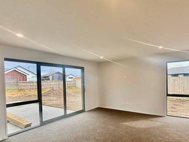 54 McCaw Road, Lincoln