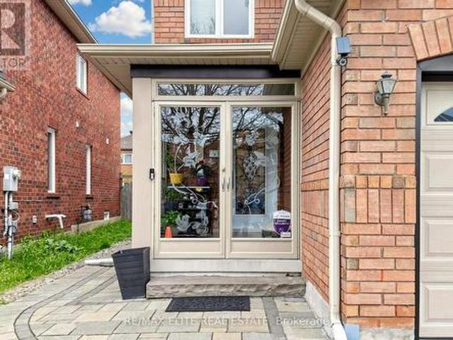 54 National Pine Drive, Vaughan, ON, L6A 3L6 house for sale | Listing ID N13541 | Royal LePage
