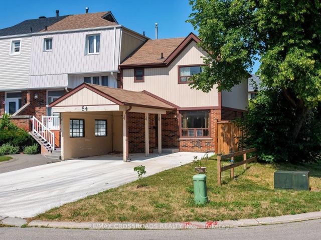54 Omega Square, Brampton | 3Beds/1Bath, Townhouse, $599,900 | Condos. Ca