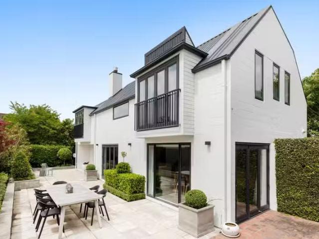 54 Straven Road, Fendalton, NZ 8041 House for Sale