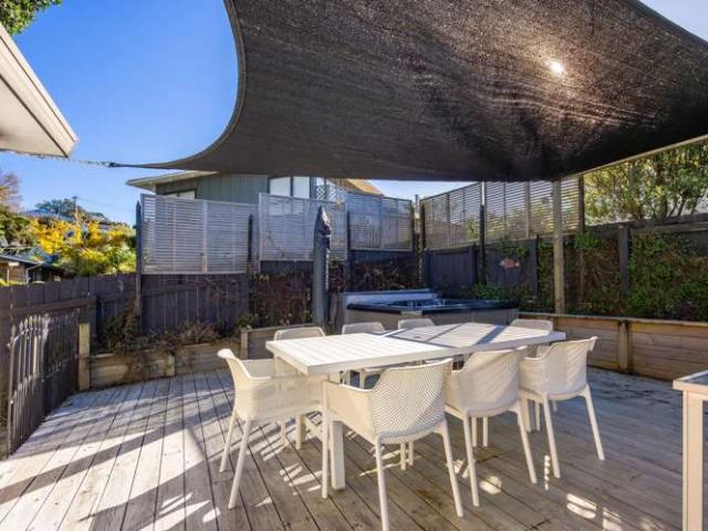 54b Polkinghorne Drive, Manly, Rodney