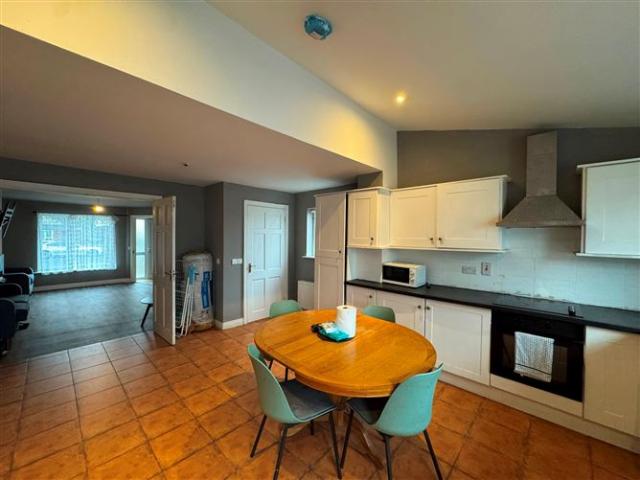 550,000 | 44 & 44A Shancastle Crescent, Dublin 22, Clondalkin BidX1 Ireland Ltd 5024 MyHome. Ie Residential