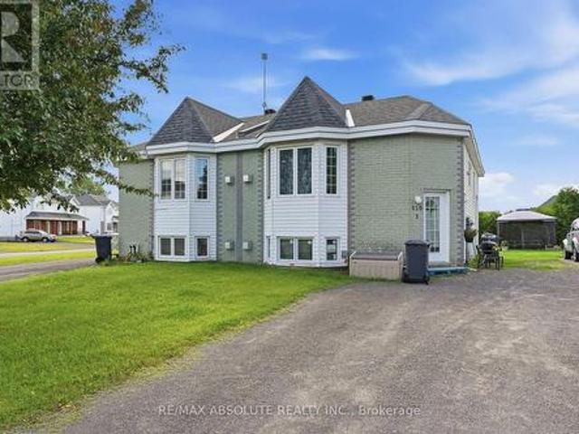 550 552 Mario Street, Hawkesbury, ON, K6A 3V3 investment for sale | Listing ID X13547 | Royal LePage