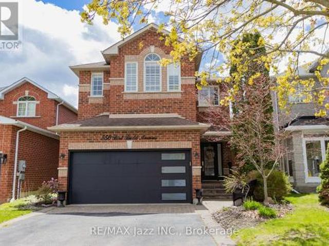 550 Bert Budd Avenue, Newmarket Gorham College Manor, ON, L3Y 8S7 house for sale | Listing ID N13693 | Royal LePage
