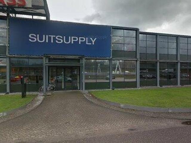 550 m2 office space for rent in Tilburg