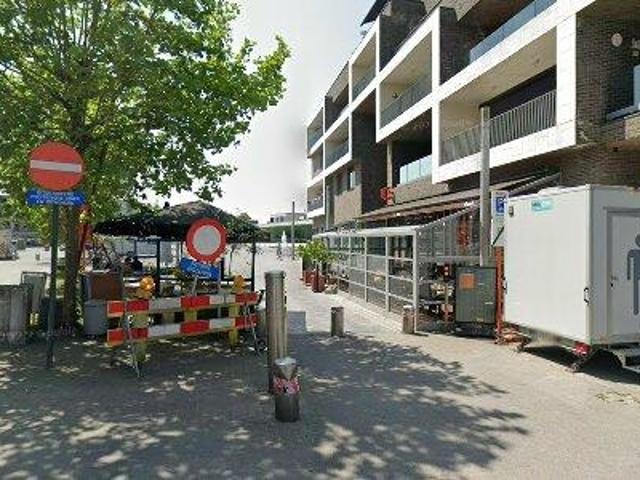550 m2 office space for sale in Lommel