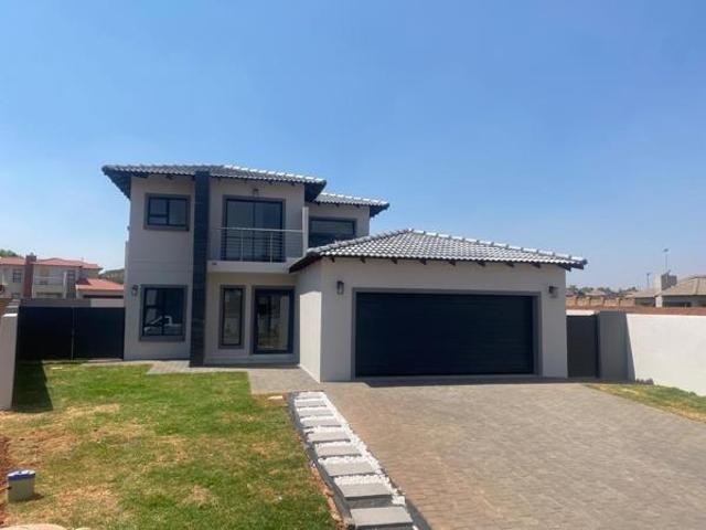 550 m² Land available in Irene
