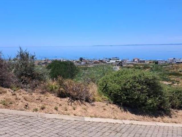 550 m² Land available in St Helena Views