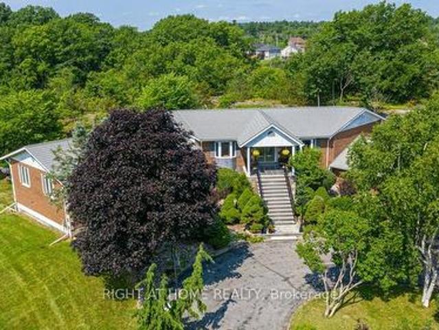 550 Queen Street E, Gananoque, ON, K7G 2B1 house for sale | Listing ID X13493 | Royal LePage