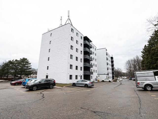 550 Westmount Road West 2 Bedroom Apartment for Rent at 550 Westmount Rd W, Kitchener, ON N2M 5G5 Westmount